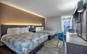 Motel 6 - Franklin, Oh